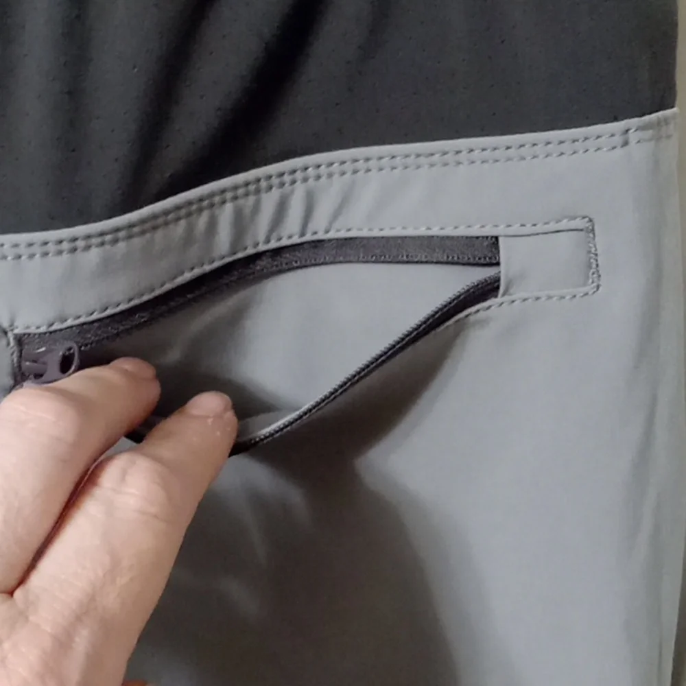Speedo gray swim trunks 🩵🩵🩵🩵